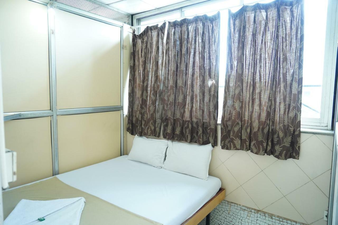 Sharda Residency Hotel Мумбай Екстериор снимка